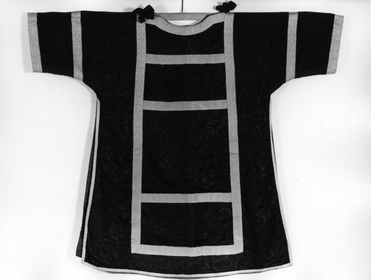 paramento liturgico - manifattura italiana (seconda metà sec. XVIII)