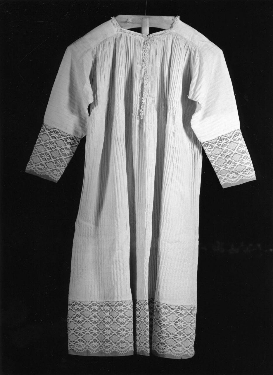 camice ecclesiastico - manifattura italiana (metà sec. XIX)