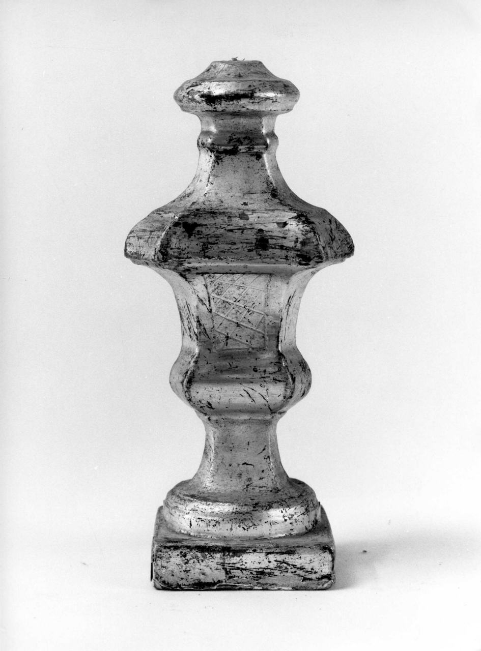 candeliere, serie - bottega toscana (ultimo quarto sec. XVIII)