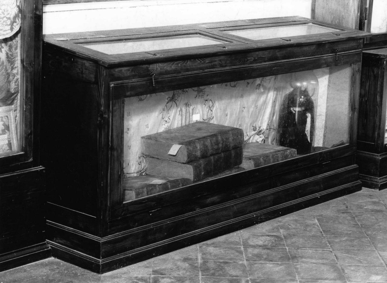 vetrina, serie - produzione italiana (prima metà sec. XX)