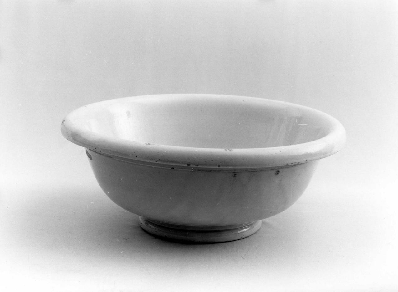 catino da toeletta - manifattura italiana (primo quarto sec. XX)