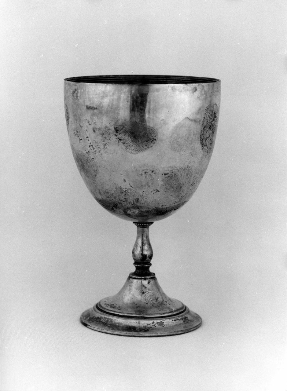 calice - bottega inglese (prima metà sec. XX)