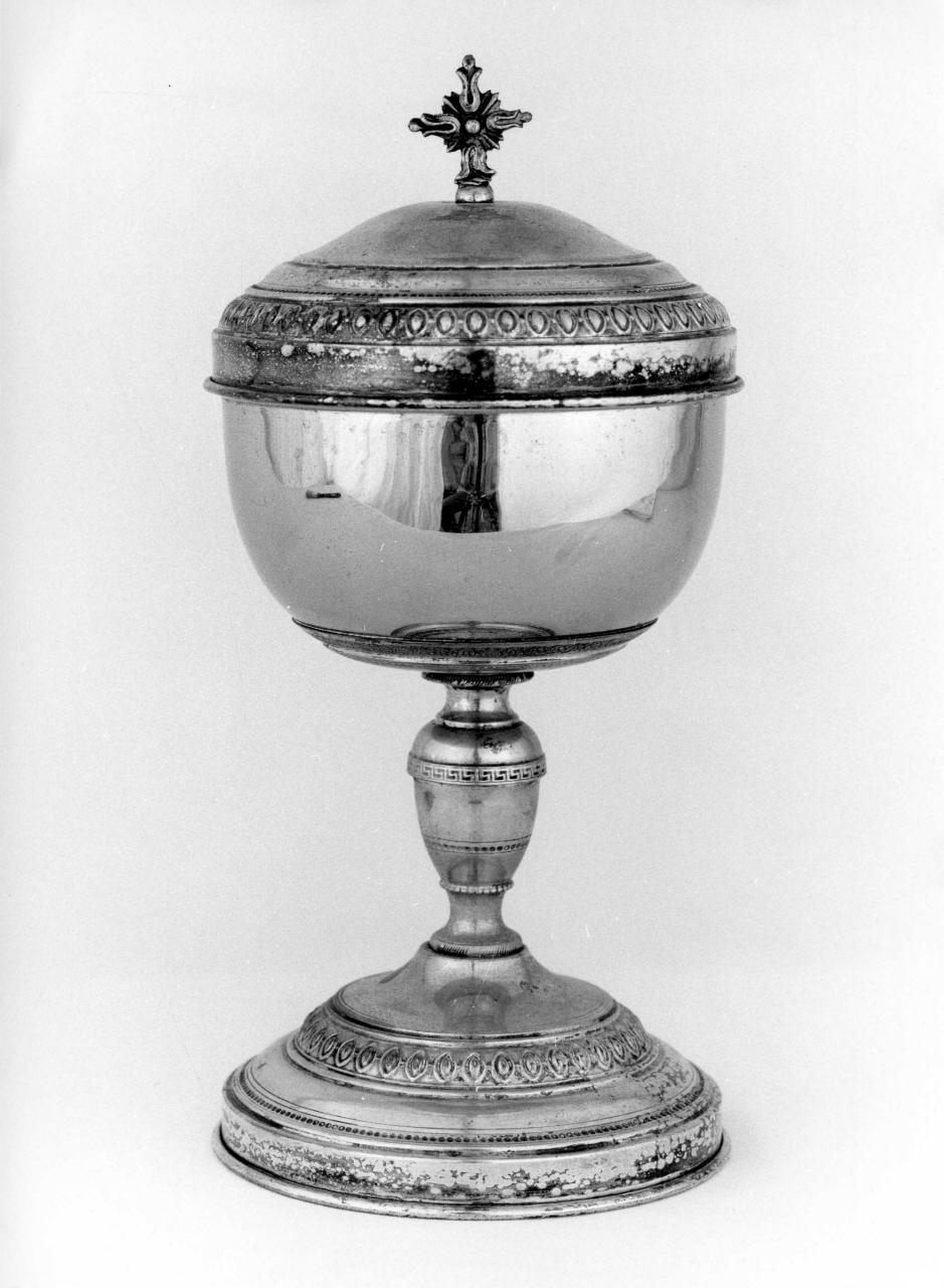 pisside - bottega italiana (seconda metà sec. XIX)