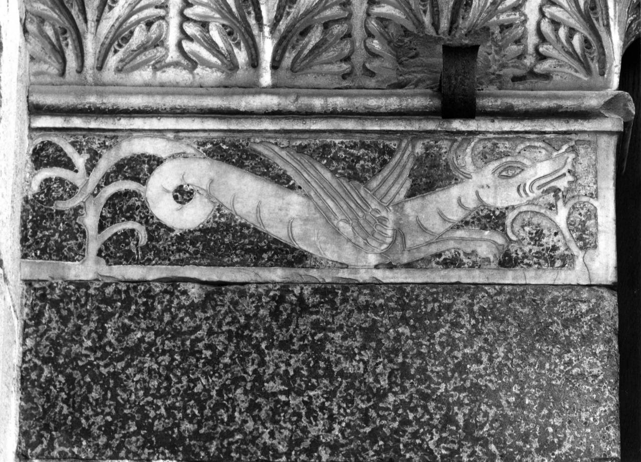 drago (decorazione a intarsio) di Bigarelli Guido detto Guido da Como (bottega) (sec. XIII)