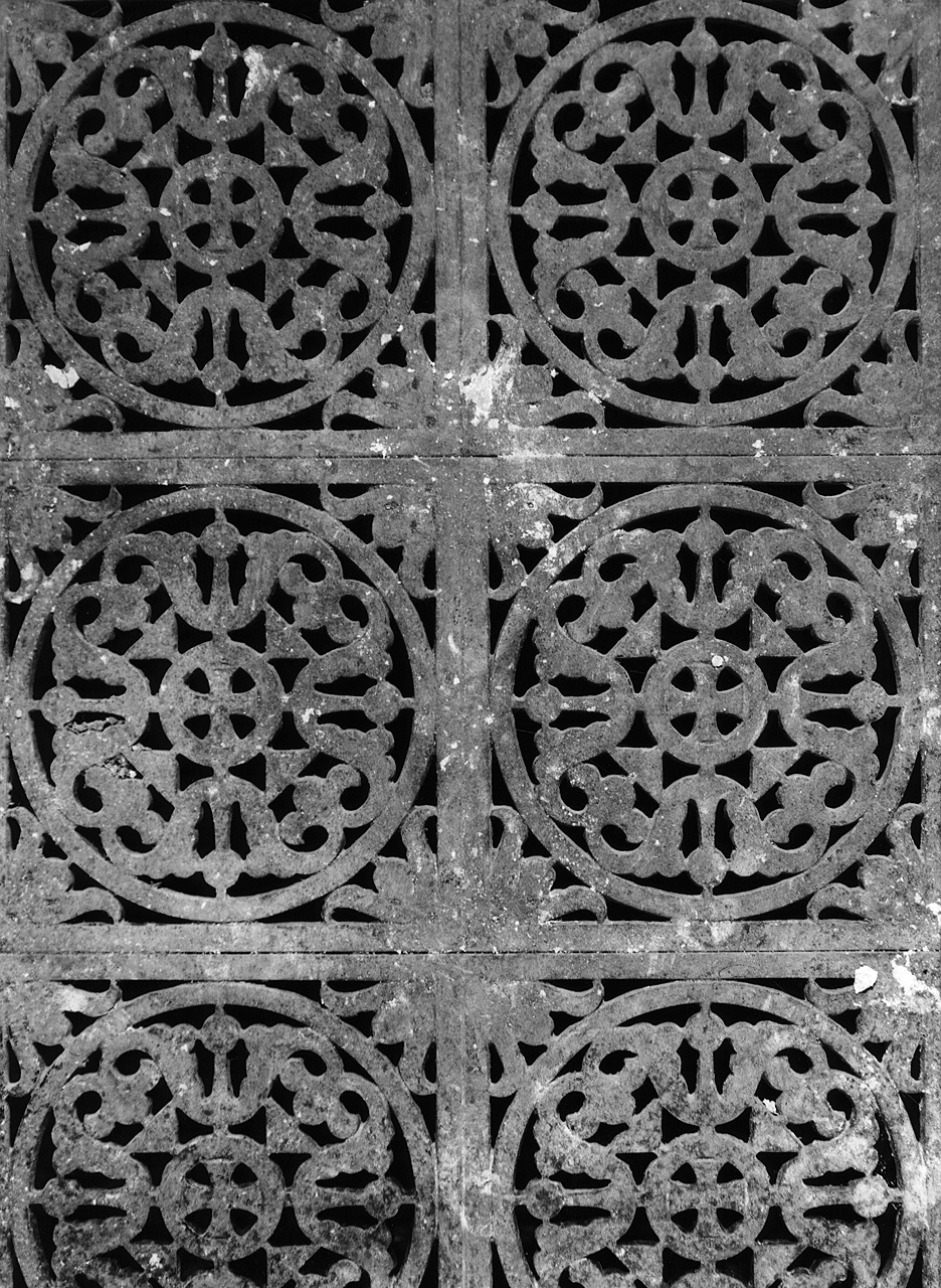 grata pavimentale - produzione toscana (sec. XIX)