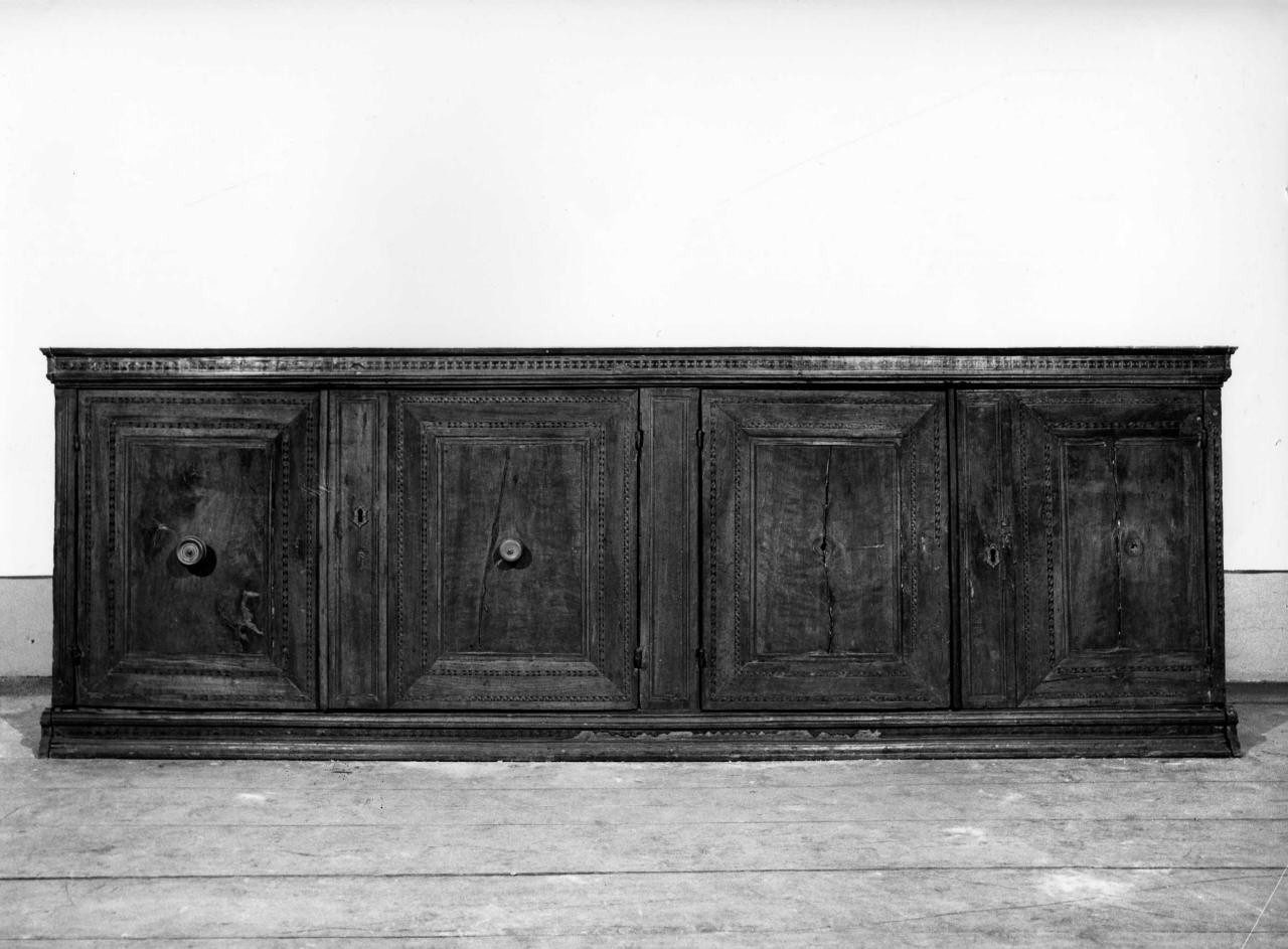 credenza - ambito fiorentino (secc. XV/ XVI)