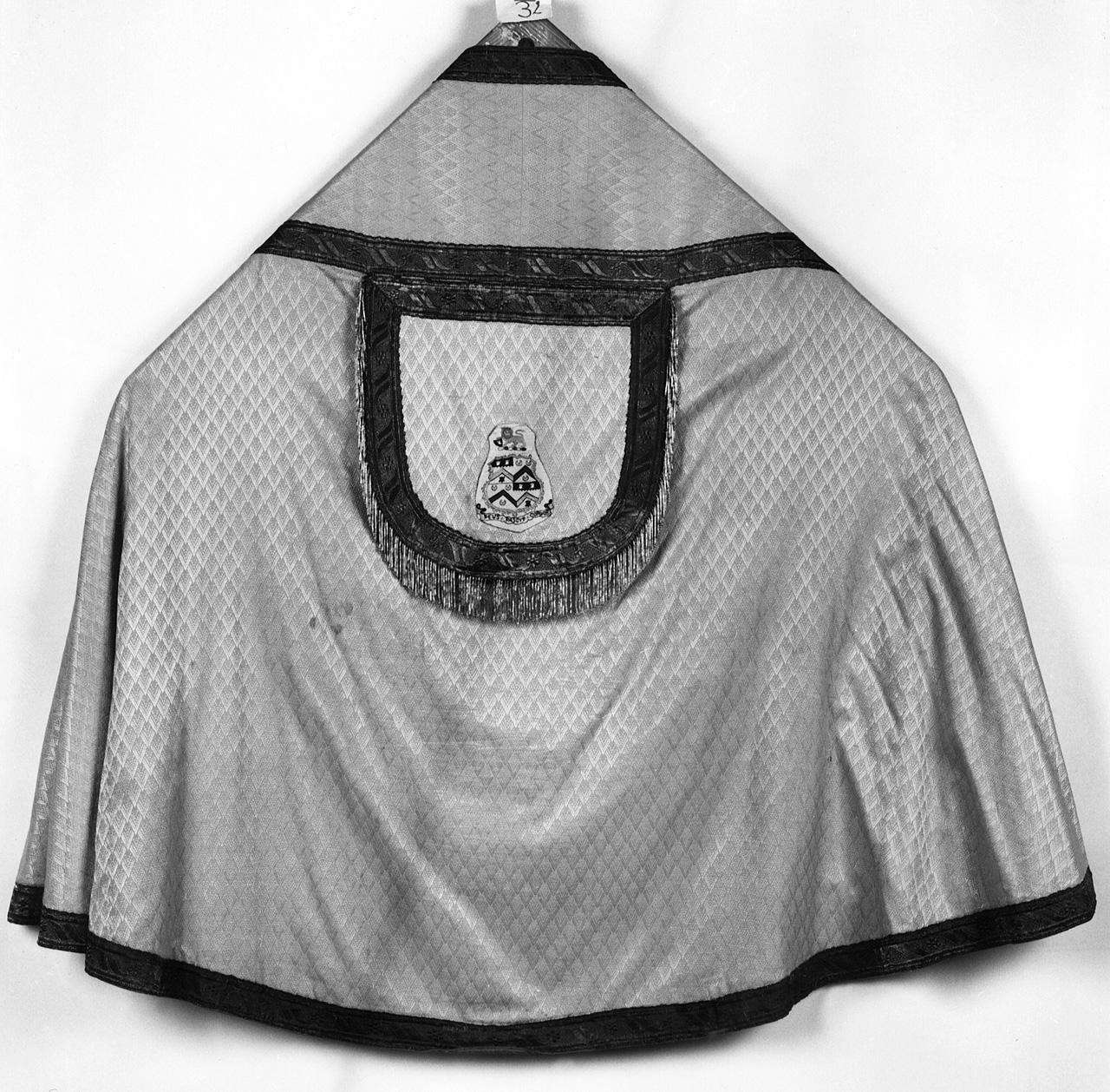 piviale, elemento d'insieme - manifattura inglese (sec. XIX)