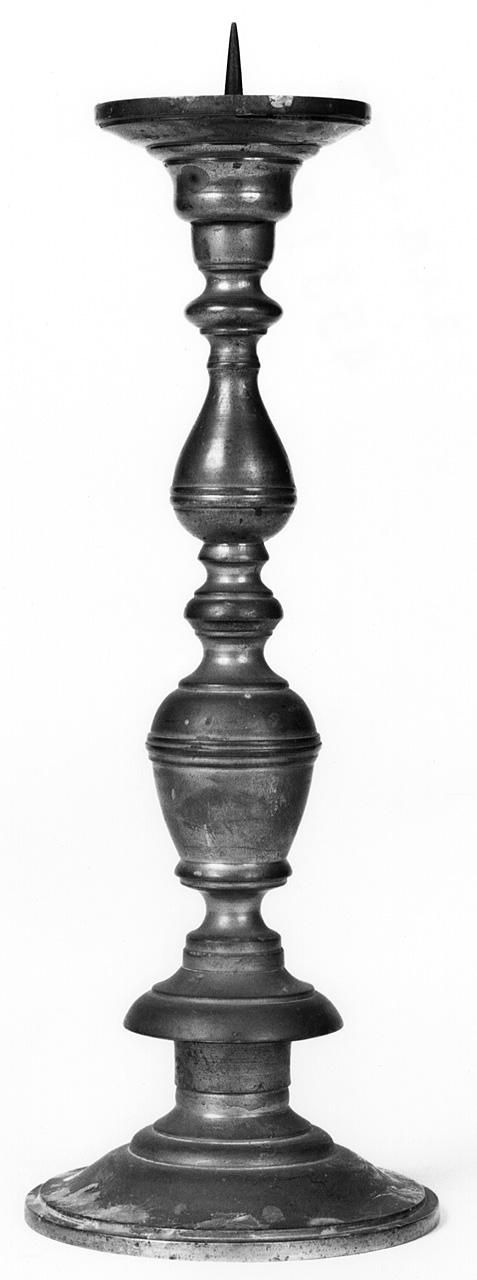 candeliere, serie - produzione toscana (sec. XVII)