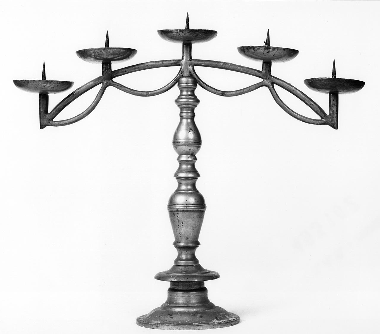 candeliere, serie - produzione toscana (sec. XVII)