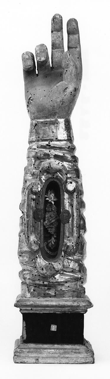 reliquiario antropomorfo - a braccio, serie - produzione toscana (sec. XIX)