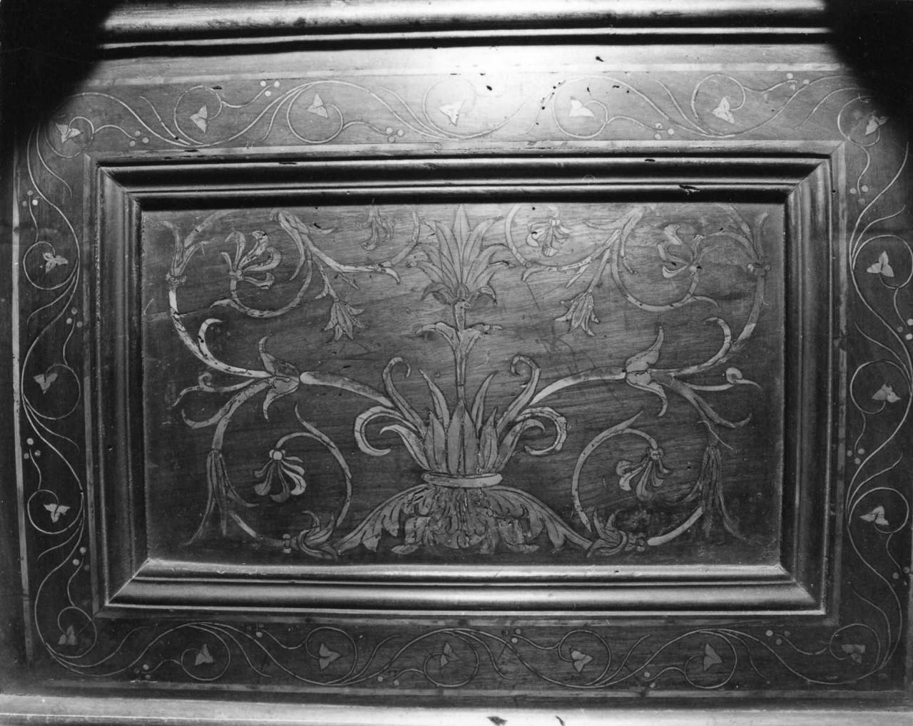 motivi decorativi vegetali (decorazione a intarsio, elemento d'insieme) di Vitoni Ventura, Pieratti Claudio - manifattura pistoiese (sec. XV, sec. XIX)