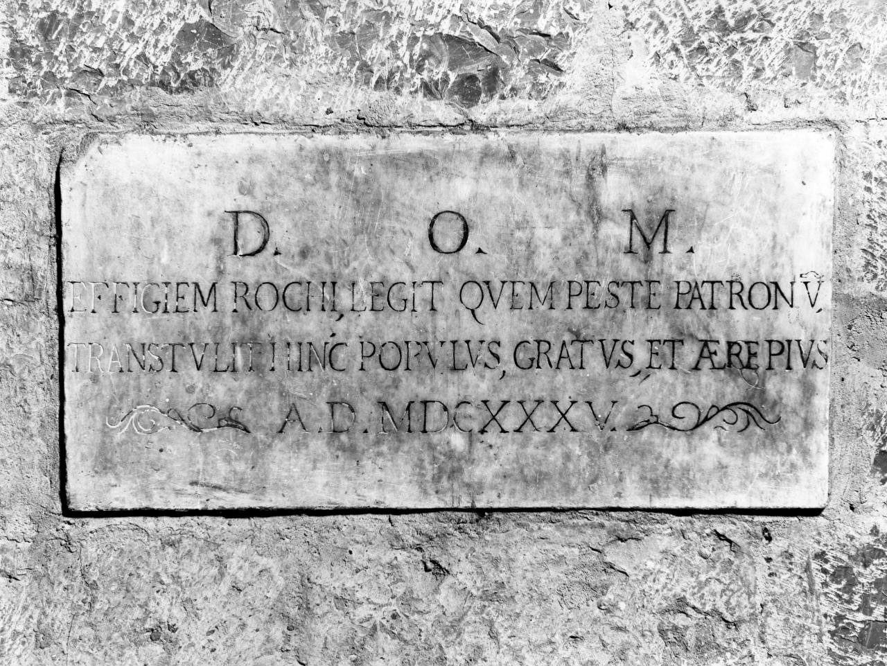 lapide commemorativa - manifattura toscana (sec. XVII)