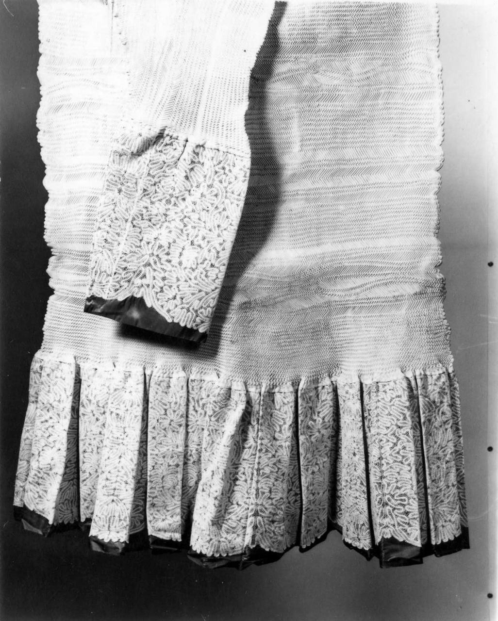 camice - manifattura toscana (fine/inizio secc. XVII/ XVIII)