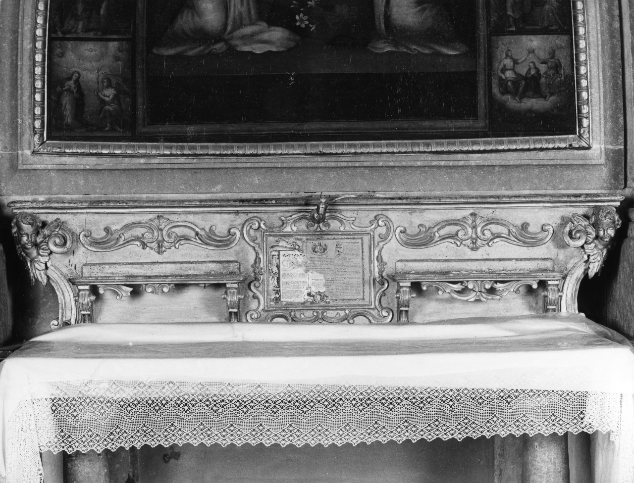 motivi decorativi vegetali (gradino d'altare) - bottega toscana (metà sec. XVIII)