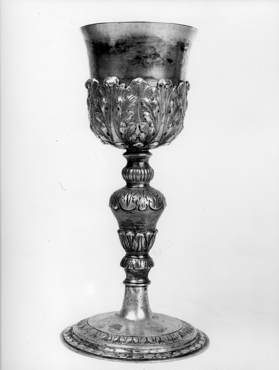 motivi decorativi vegetali (calice) - bottega toscana (prima metà sec. XVIII)