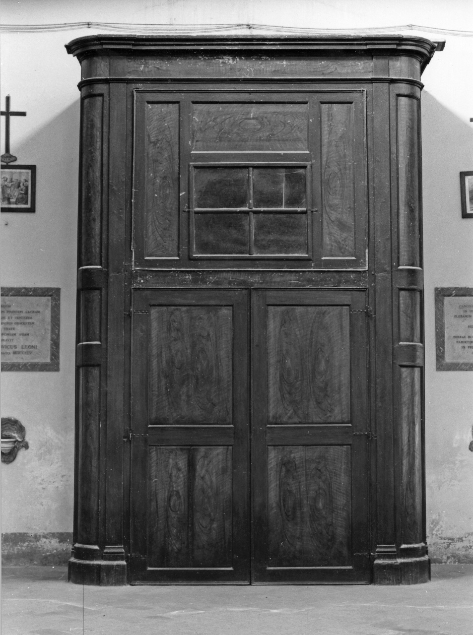 bussola d'ingresso - bottega toscana (fine/inizio secc. XVIII/ XIX)