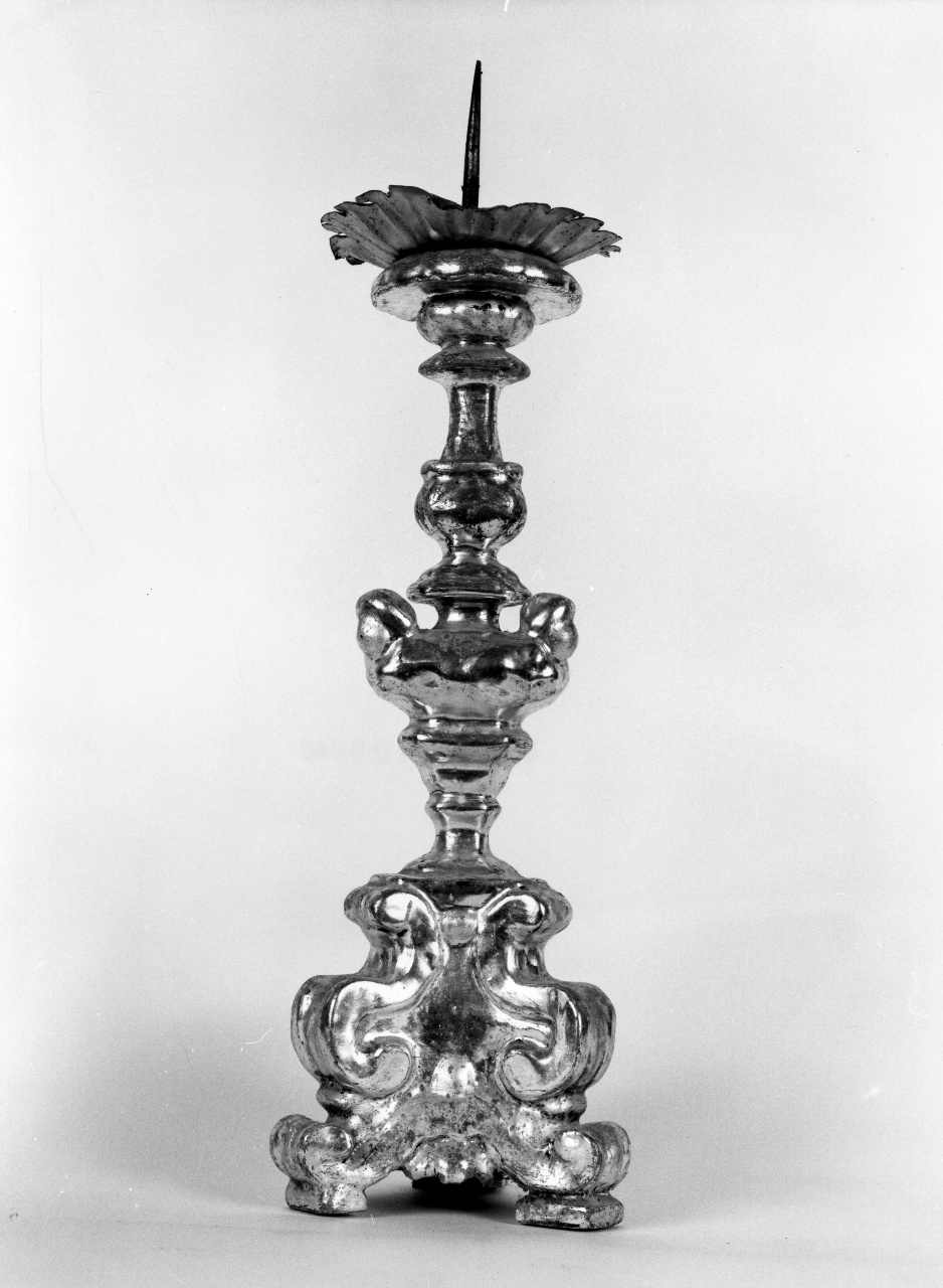 candeliere d'altare, serie - bottega toscana (sec. XVIII)