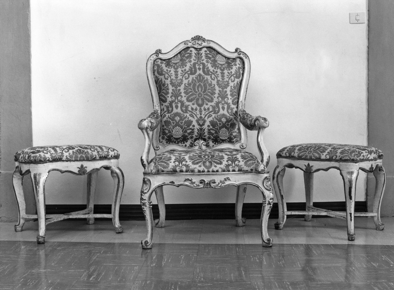 sgabello del celebrante, insieme - bottega toscana (metà sec. XVIII)