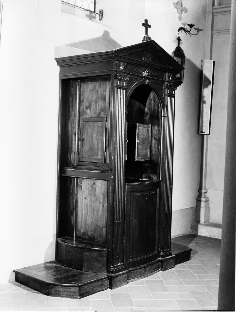 confessionale - manifattura toscana (prima metà sec. XX)