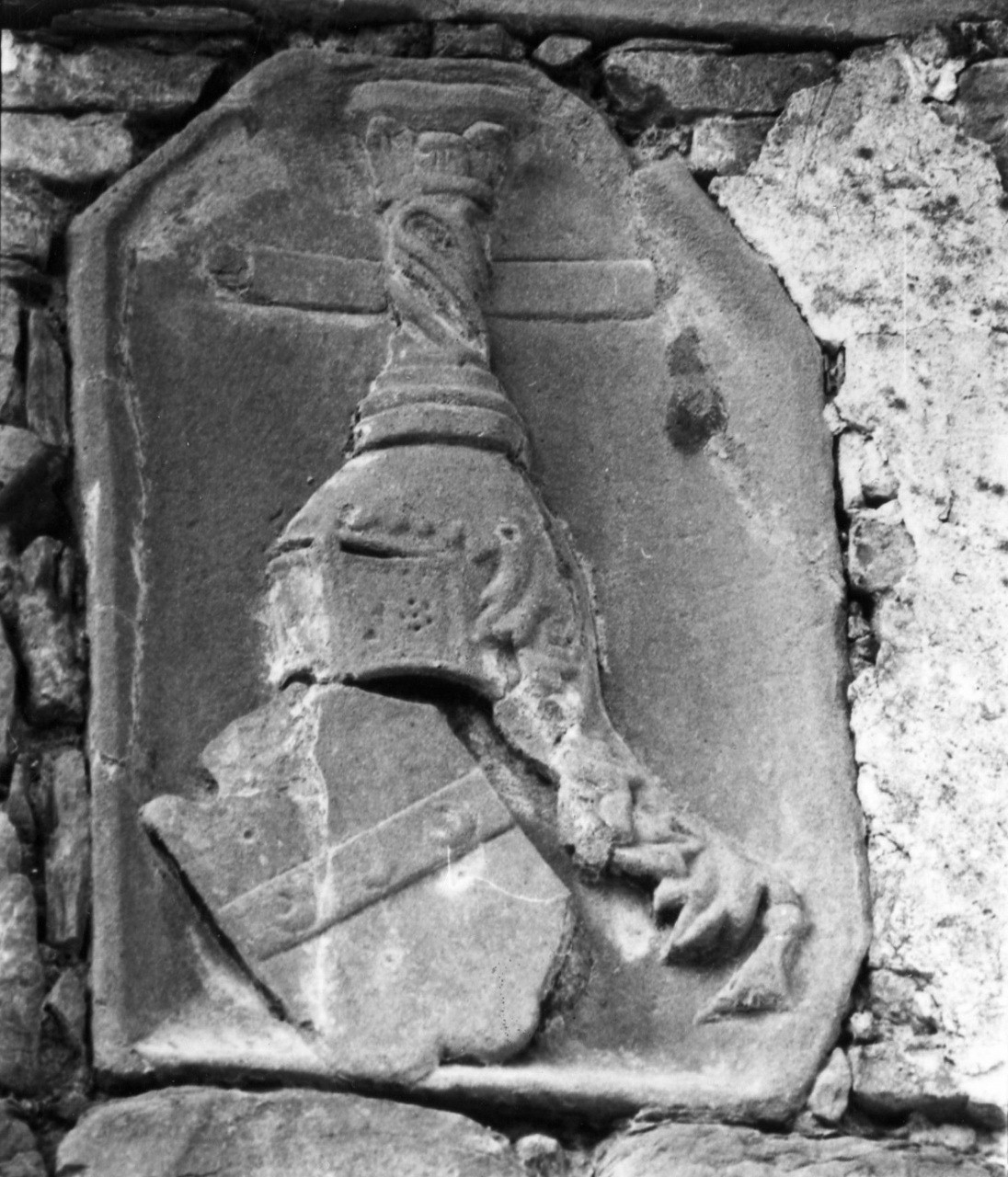 stemma gentilizio della famiglia Strozzi (rilievo) - manifattura toscana (sec. XV)