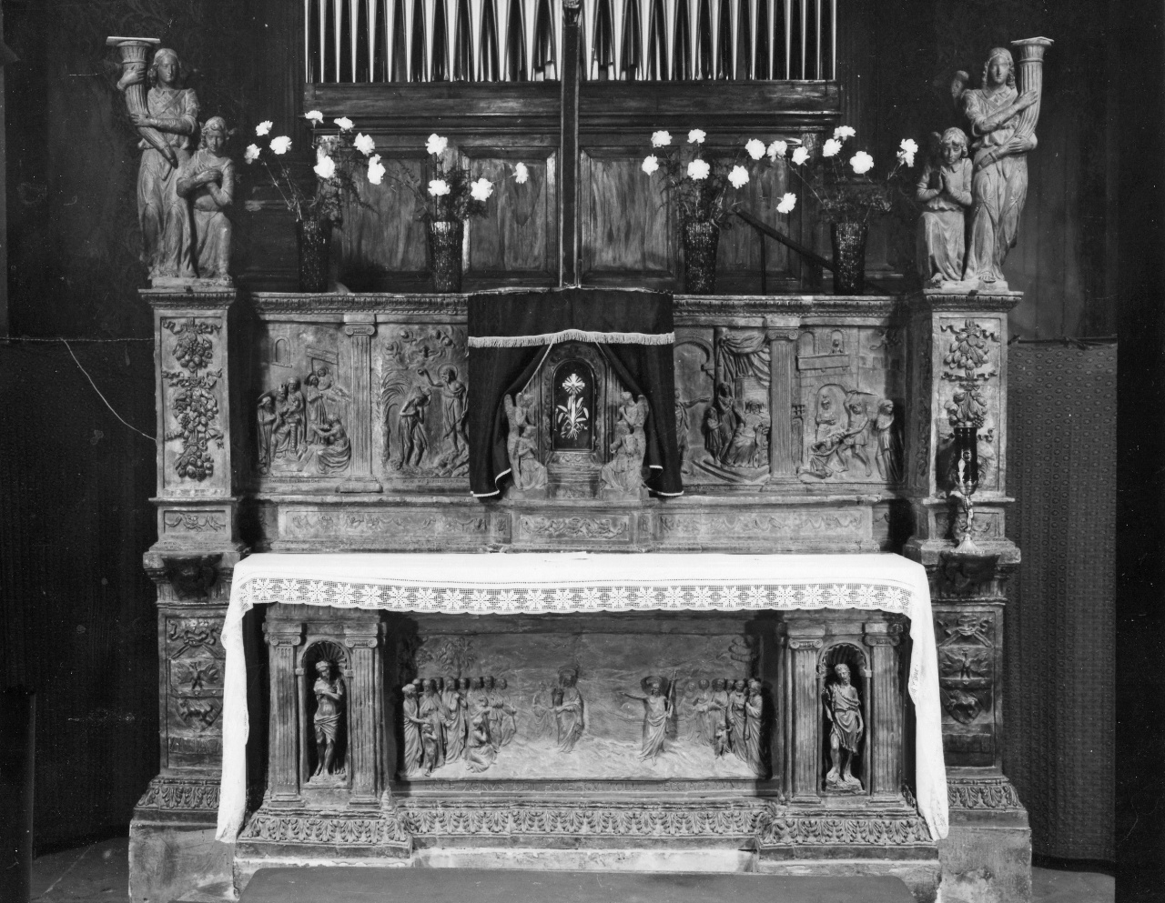 altare - a blocco, insieme di Collina Francesco (sec. XX)