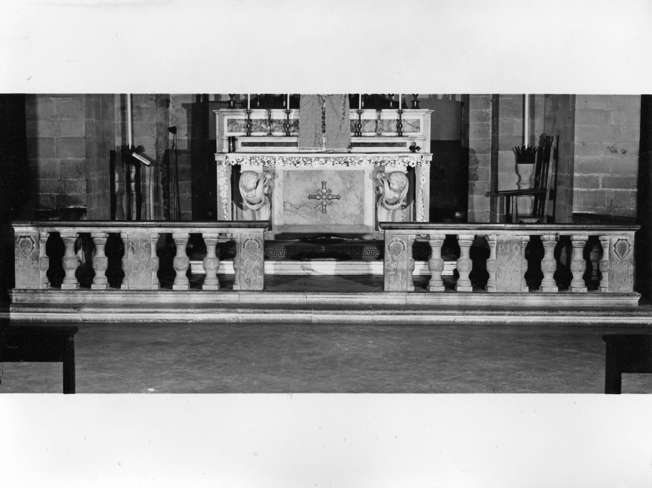 balaustrata di altare, insieme - bottega toscana (sec. XVI)