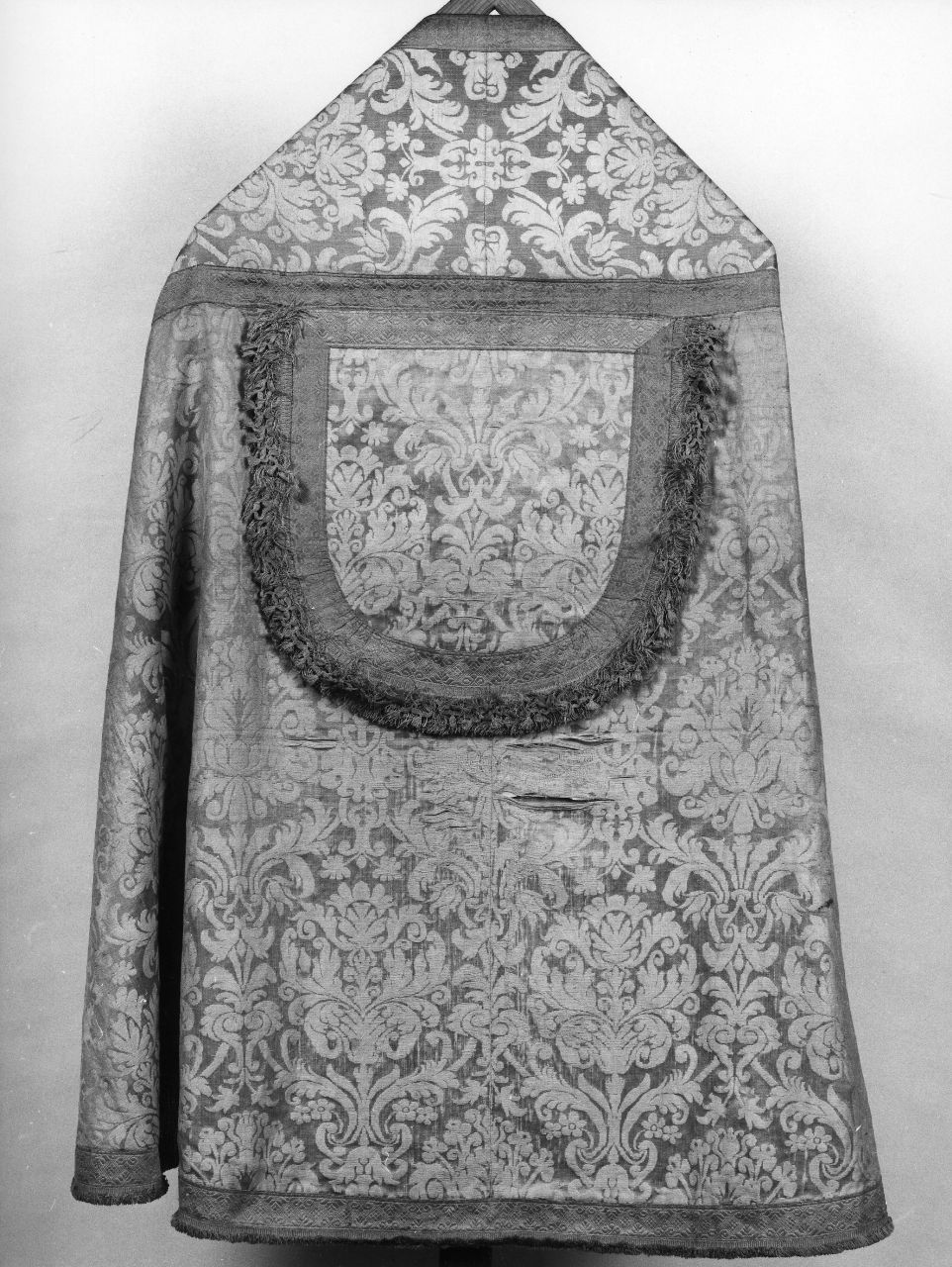 paramento liturgico - in terzo - manifattura toscana (fine/inizio secc. XVII/ XVIII)