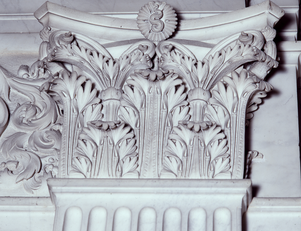 capitello corinzio, serie di Dosio Giovanni Antonio (secc. XVI/ XVII)