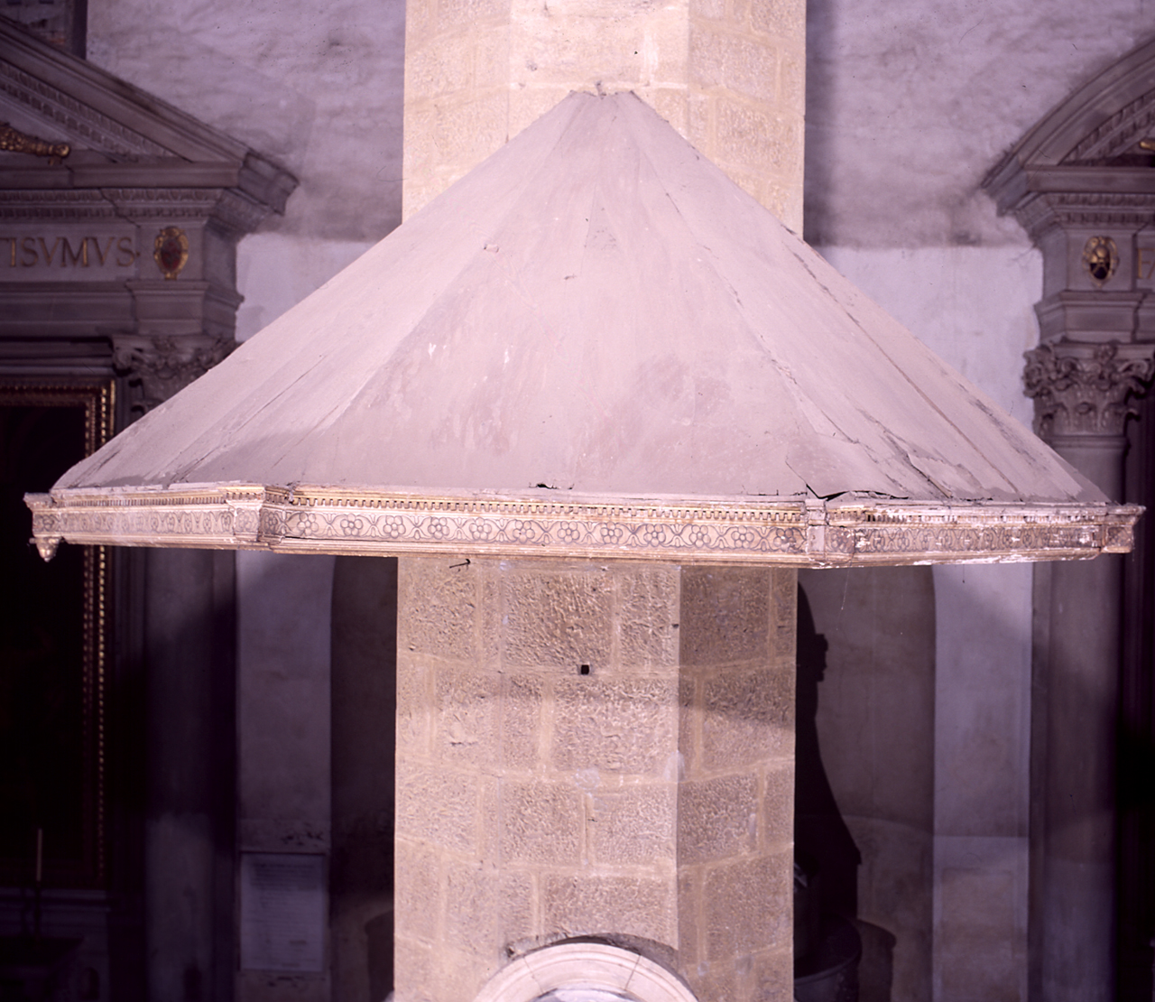 baldacchino da pulpito di Benedetto da Maiano (bottega) (sec. XV)