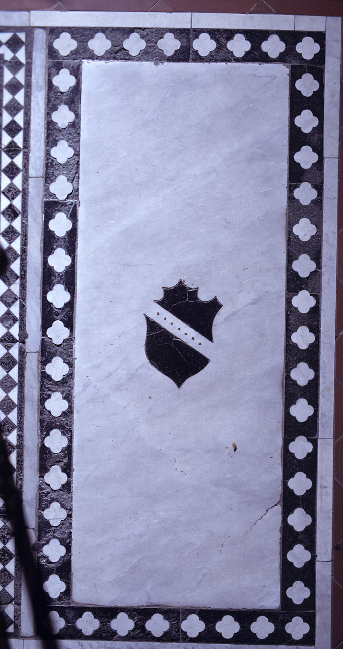 stemma gentilizio della famiglia D'Ambra (lastra tombale) - bottega fiorentina (sec. XV)