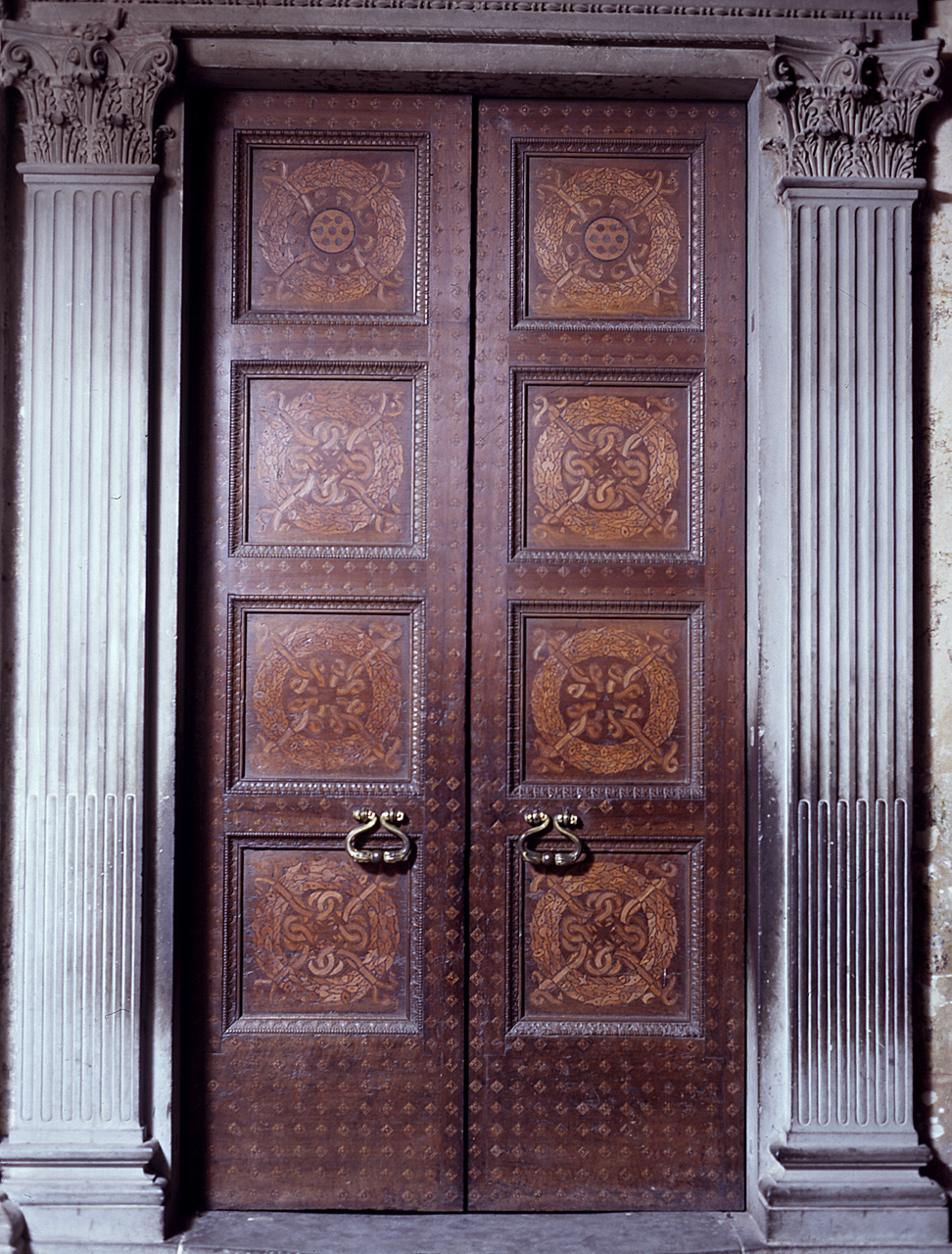 stemma gentilizio della famiglia Medici (porta) di Michelozzi Michelozzo (sec. XV)
