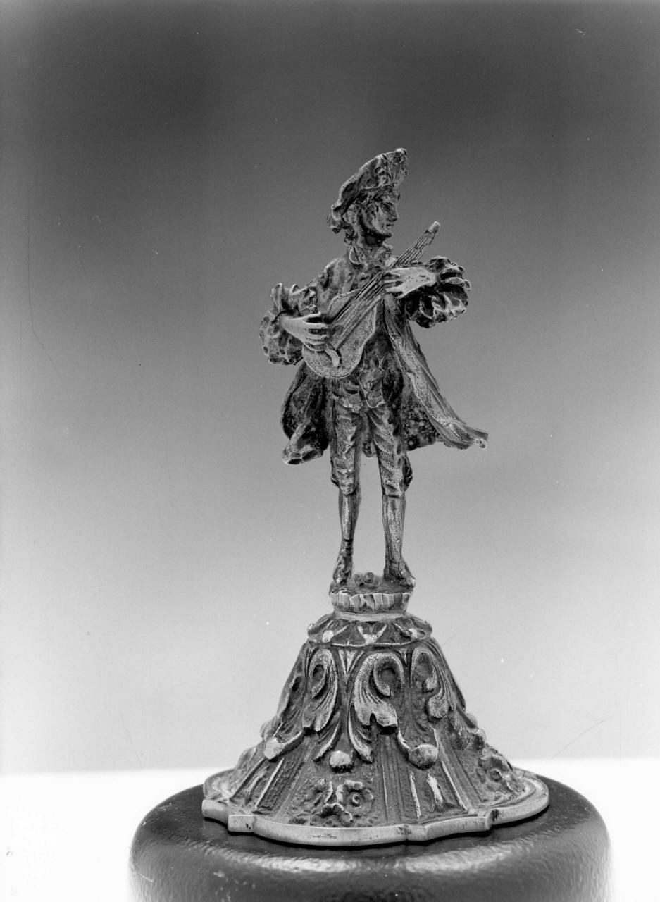 figura maschile con chitarra (campanello d'altare) - bottega toscana (secc. XIX/ XX)