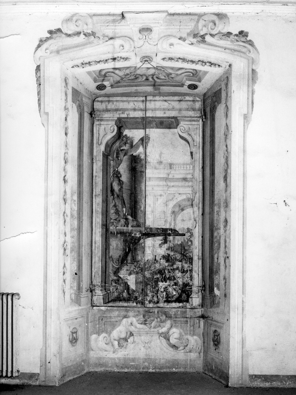 finte architetture con paesaggio (imposta di finestra) di Dandini Pietro (bottega) (sec. XVII)
