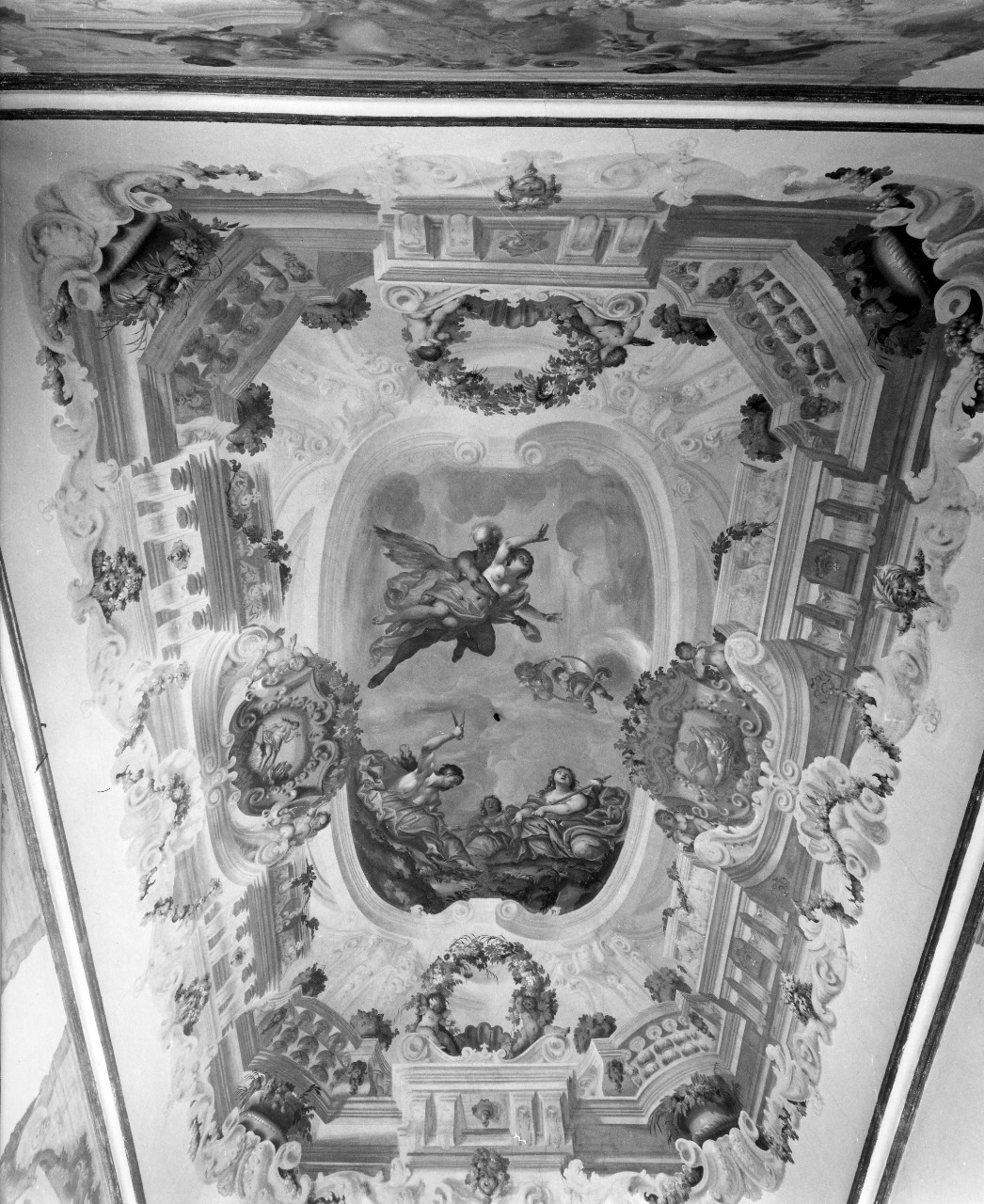 allegoria del Tempo che rapisce la Bellezza (soffitto dipinto) di Puglieschi Antonio (attribuito) (fine sec. XVII)
