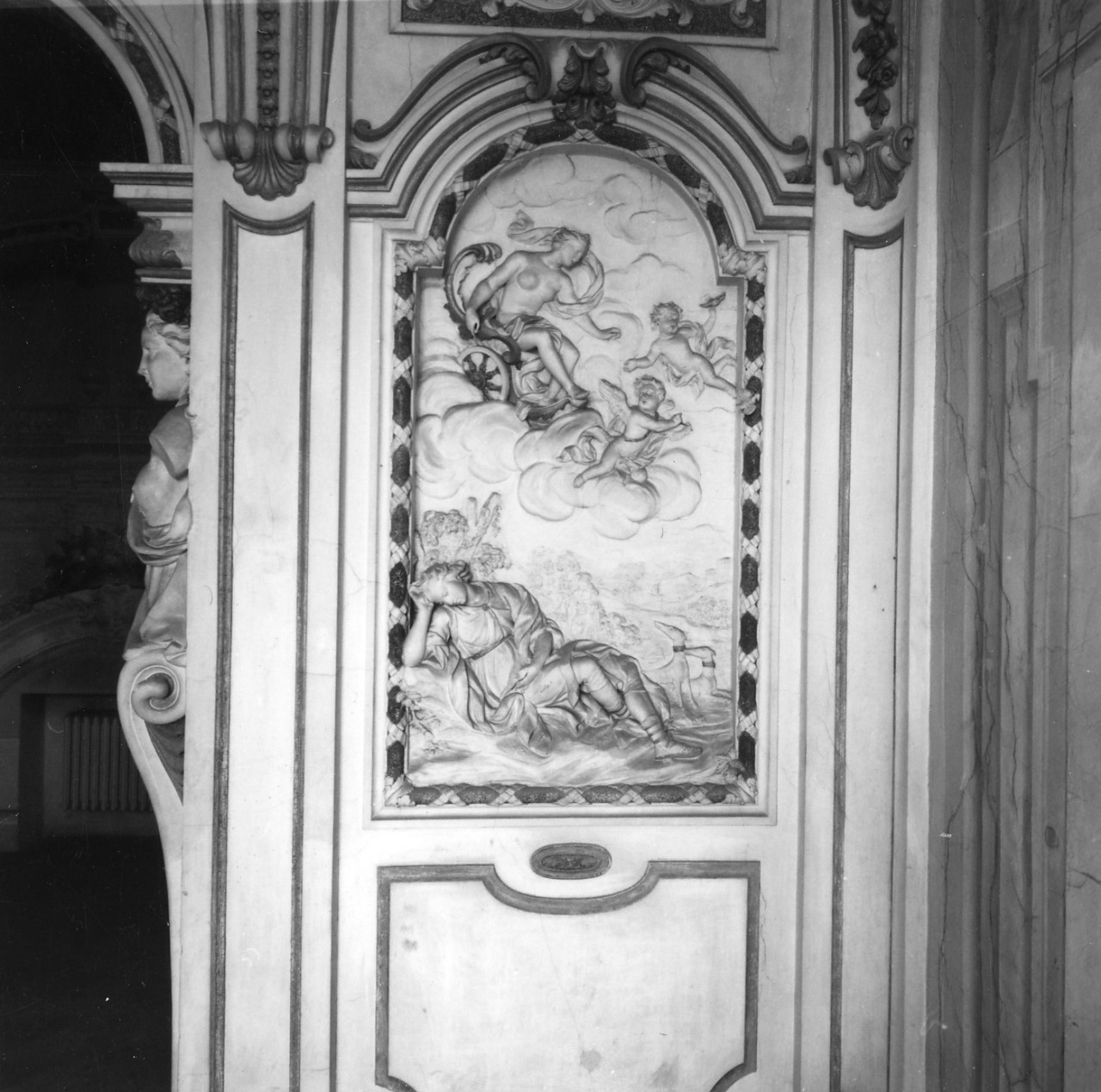 Venere e Adone (rilievo, pendant) di Passardi Giovanni (attribuito) (fine sec. XVII)