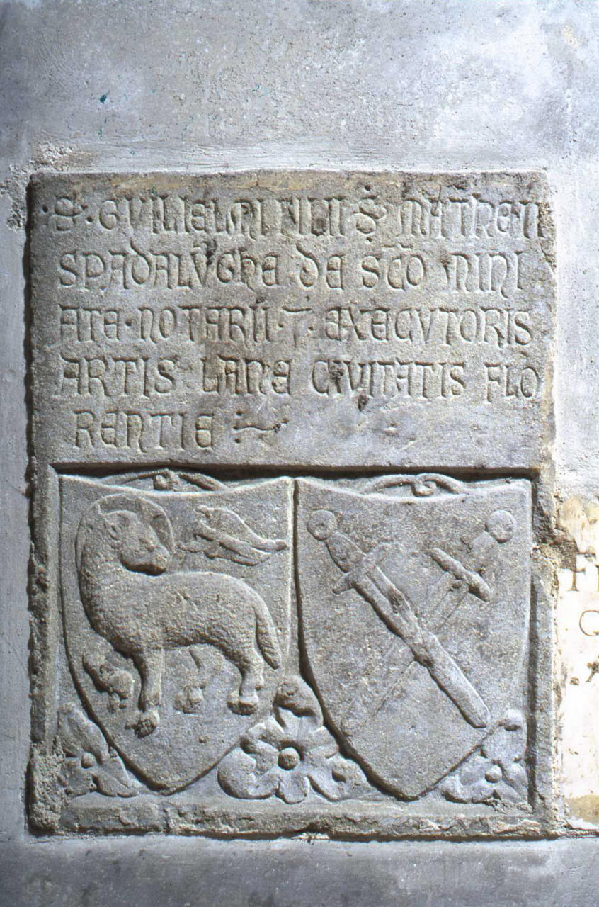 lapide tombale, frammento - bottega fiorentina (inizio sec. XIV)