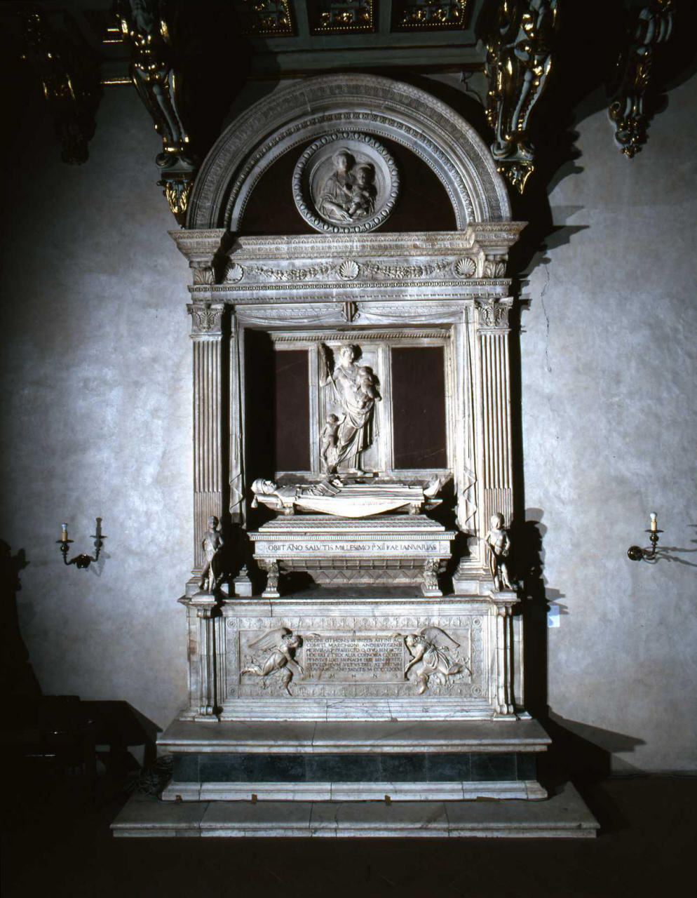 motivi decorativi vegetali (monumento funebre) di Mino da Fiesole (sec. XV)