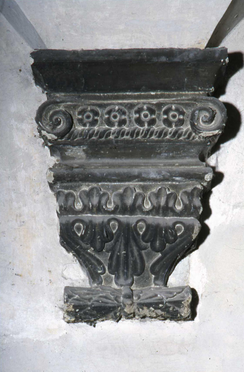 motivi decorativi vegetali (peduccio - figurato, serie) di Antonio di Domenico (attribuito) (sec. XV)
