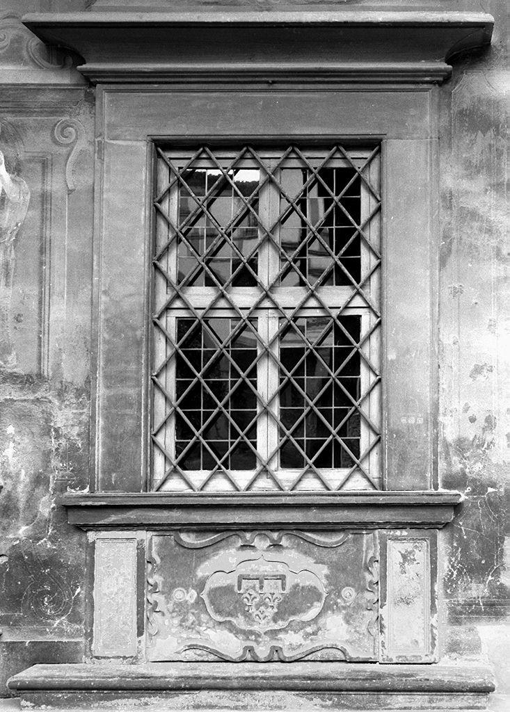 finestra, serie di Parigi Giulio (e aiuti) (sec. XVII)