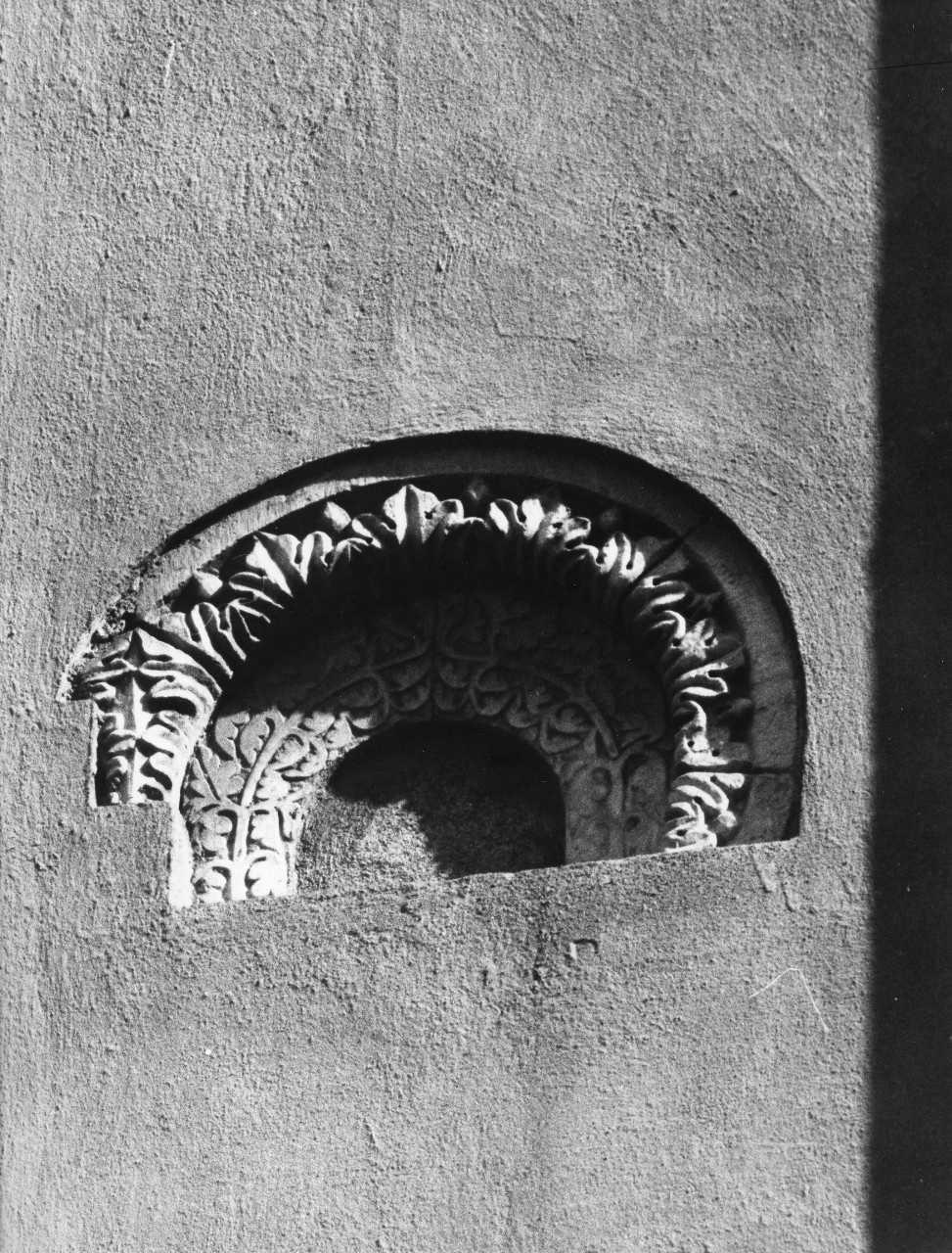 archivolto, frammento - bottega toscana (fine/inizio secc. XIII/ XIV)