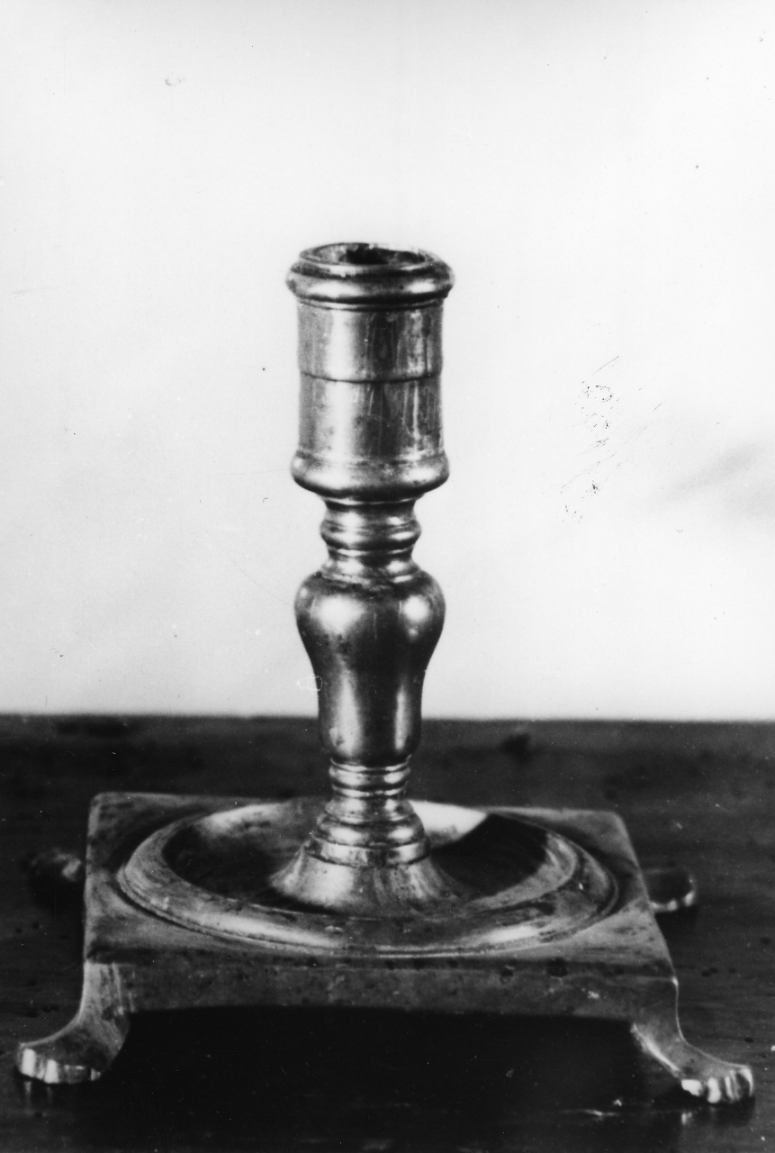 candeliere - bottega toscana (fine/inizio secc. XVII/ XVIII)