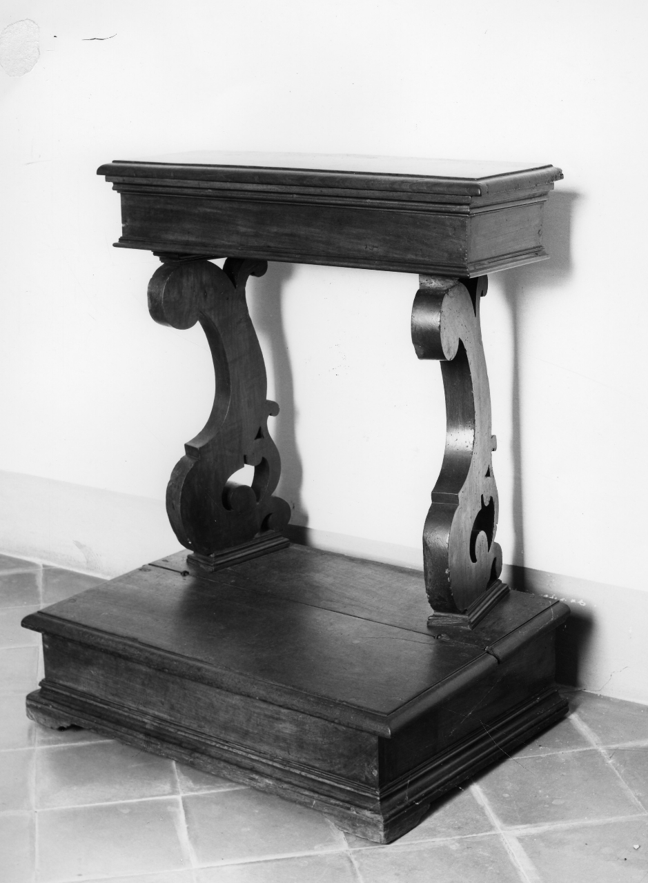 inginocchiatoio - a montanti sagomati - bottega toscana (sec. XVIII)