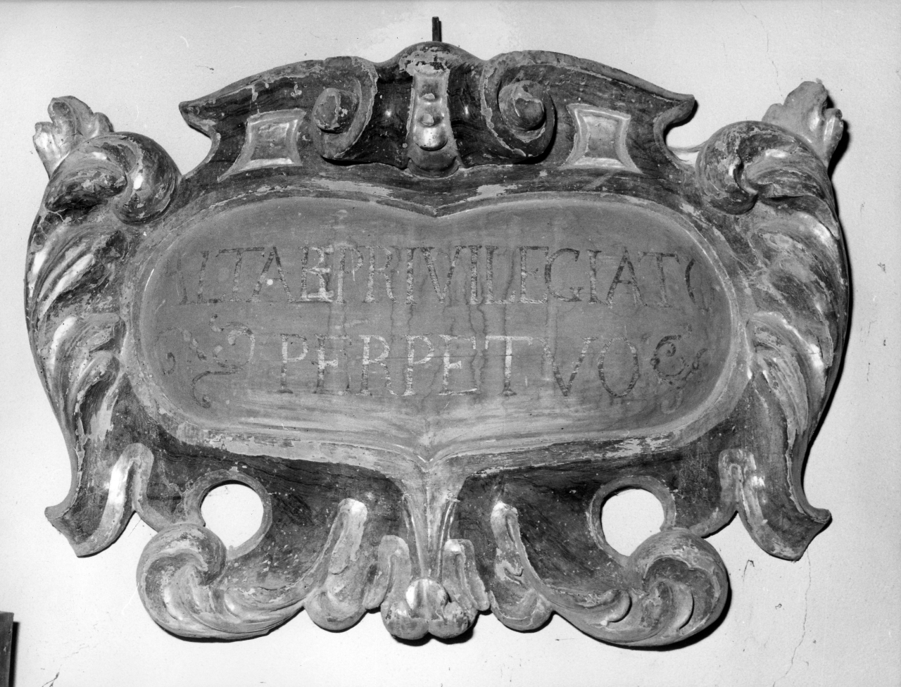cartiglio (rilievo) - bottega toscana (sec. XVIII)