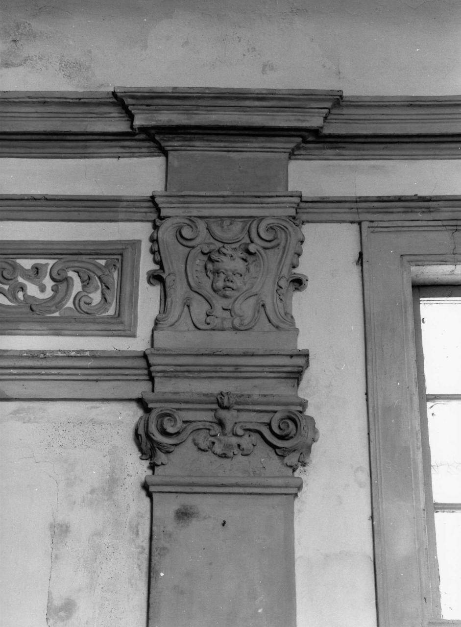 capitello di lesena, serie - bottega toscana (prima metà sec. XVII)