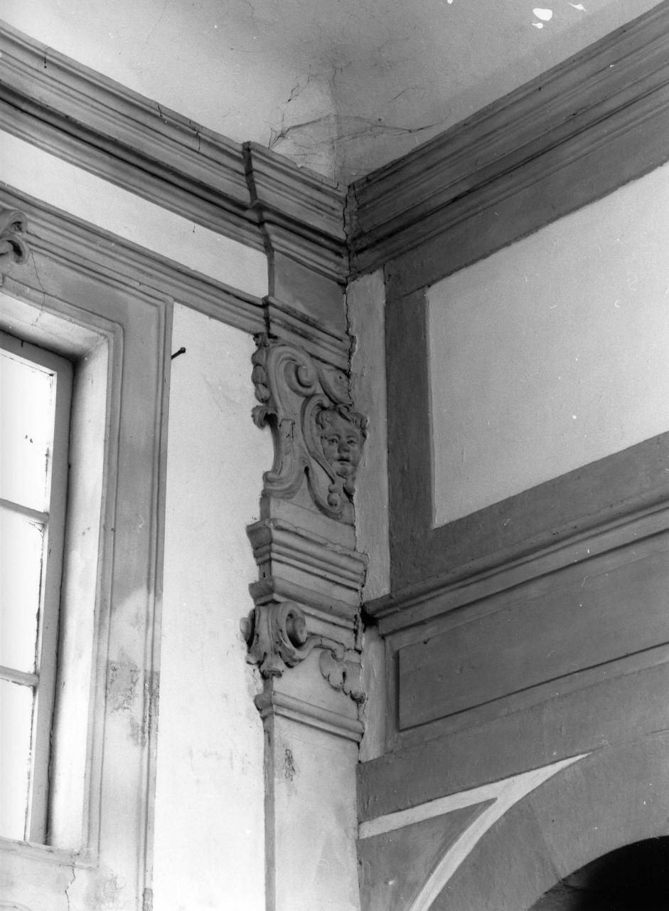 capitello di lesena, serie - bottega toscana (prima metà sec. XVII)