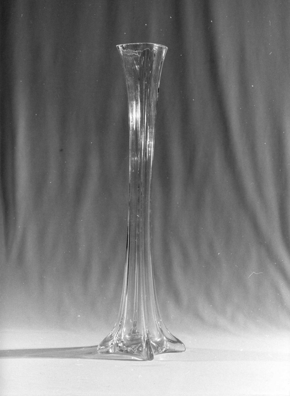 vaso da fiori - produzione italiana (primo quarto sec. XX)