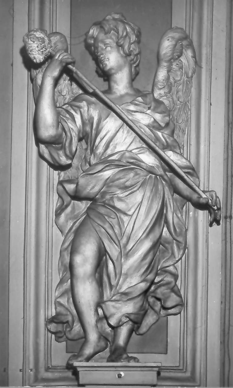 angelo con strumento della passione: spugna (statua) di Ciceri Giovan Battista (sec. XVIII)