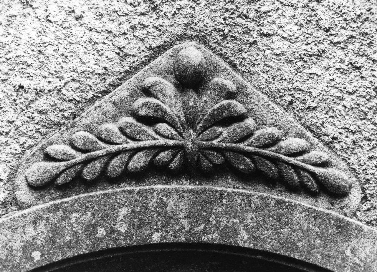 portale - manifattura toscana (sec. XIX)