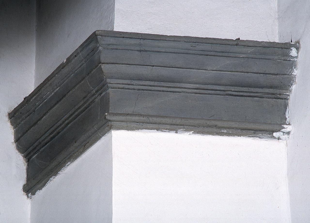 cornice architettonica - produzione fiorentina (sec. XVI)