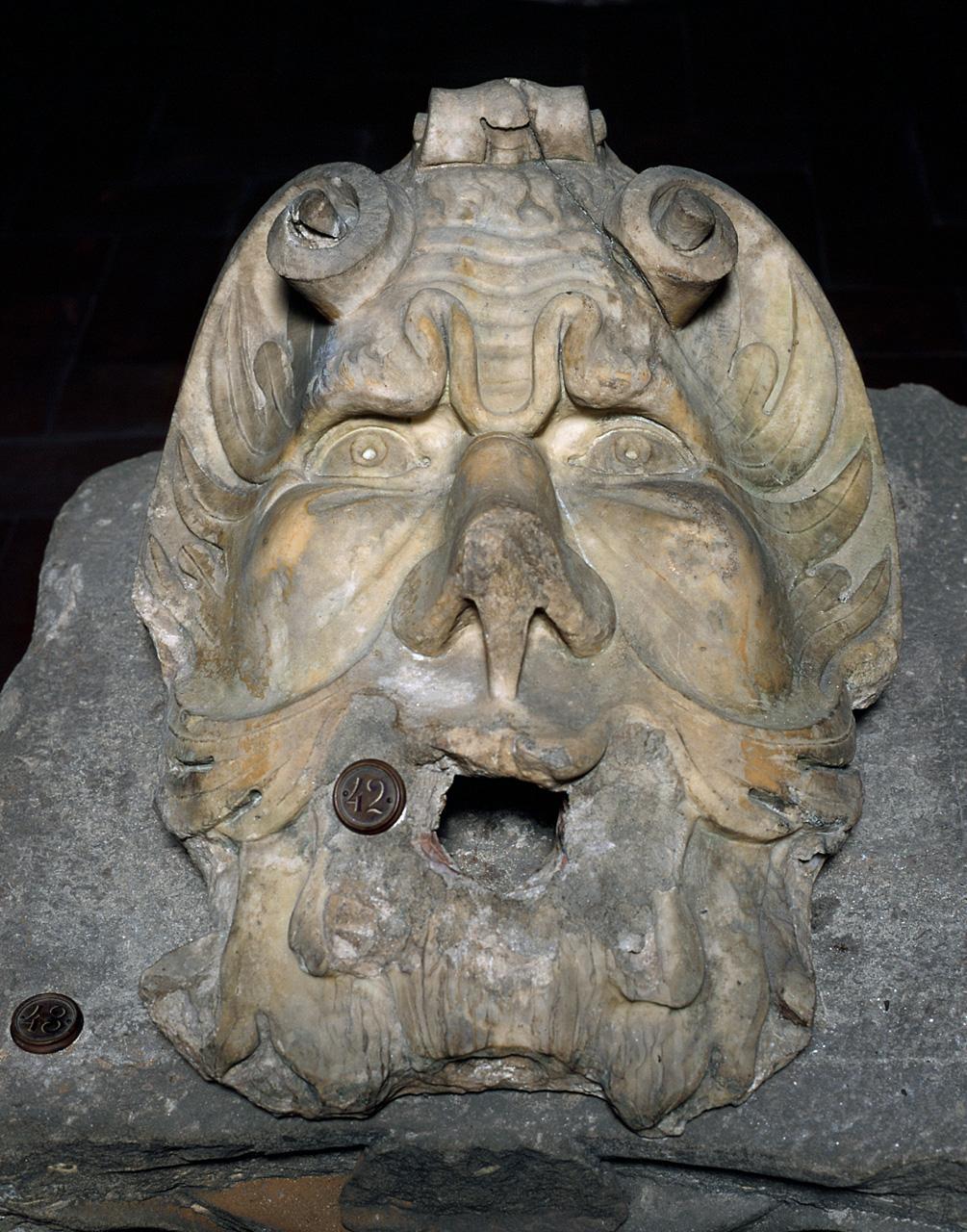 mascherone (fontana - a muro) - produzione fiorentina (seconda metà sec. XVI)